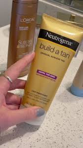 Neutrogena Build-A-Tan